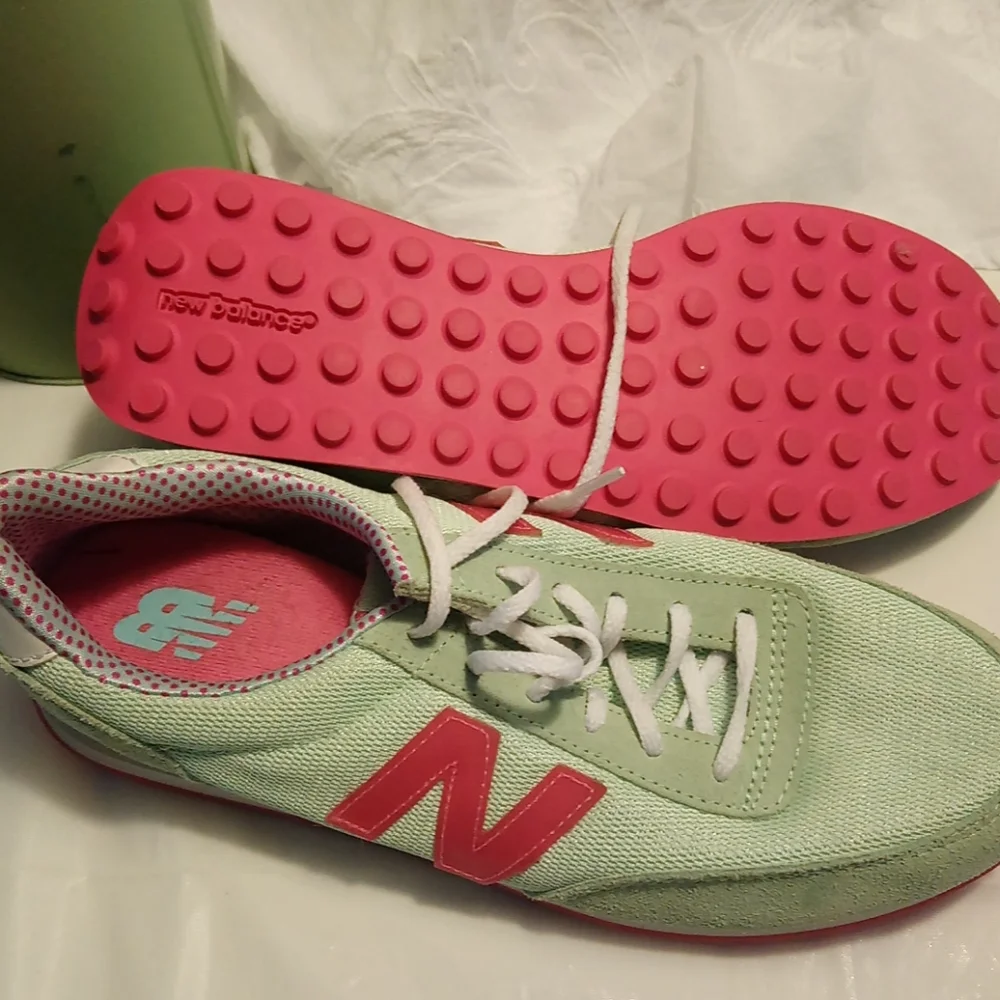 New Balance Mint Green and Pink Women's Athletic Sneakers